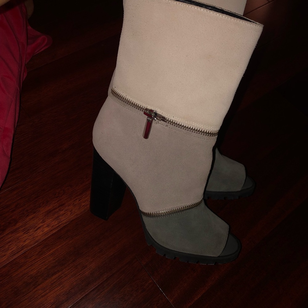 Color block booties - Picture 2 of 5